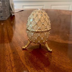 Jeweled Faberge Egg. NEW IN BOX